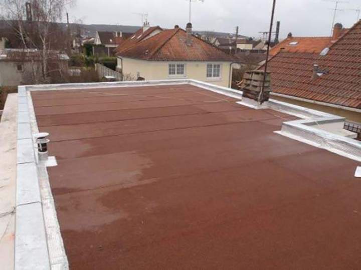 Toiture en calandrite rouge Argenteuil